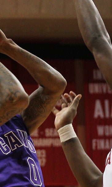Arizona plays Grand Canyon for first time since 1980
